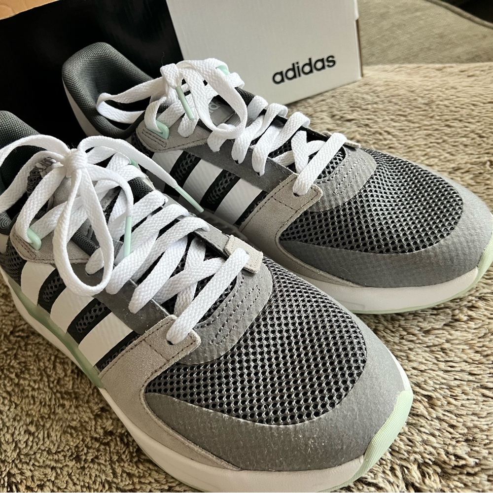 Woman’s Adidas Sneakers size 7.5 Grey&Teal CloudFoams